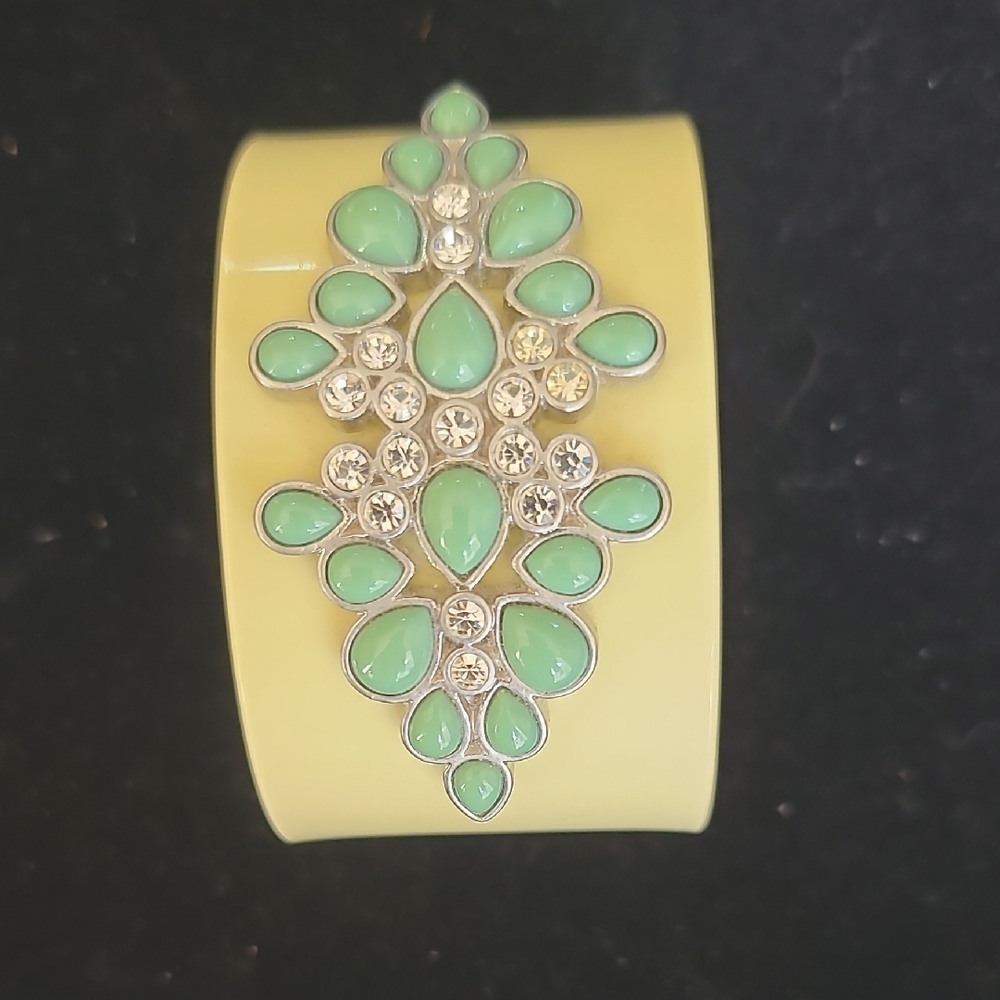 Lia Sophia "Sprirzer" Bracelet